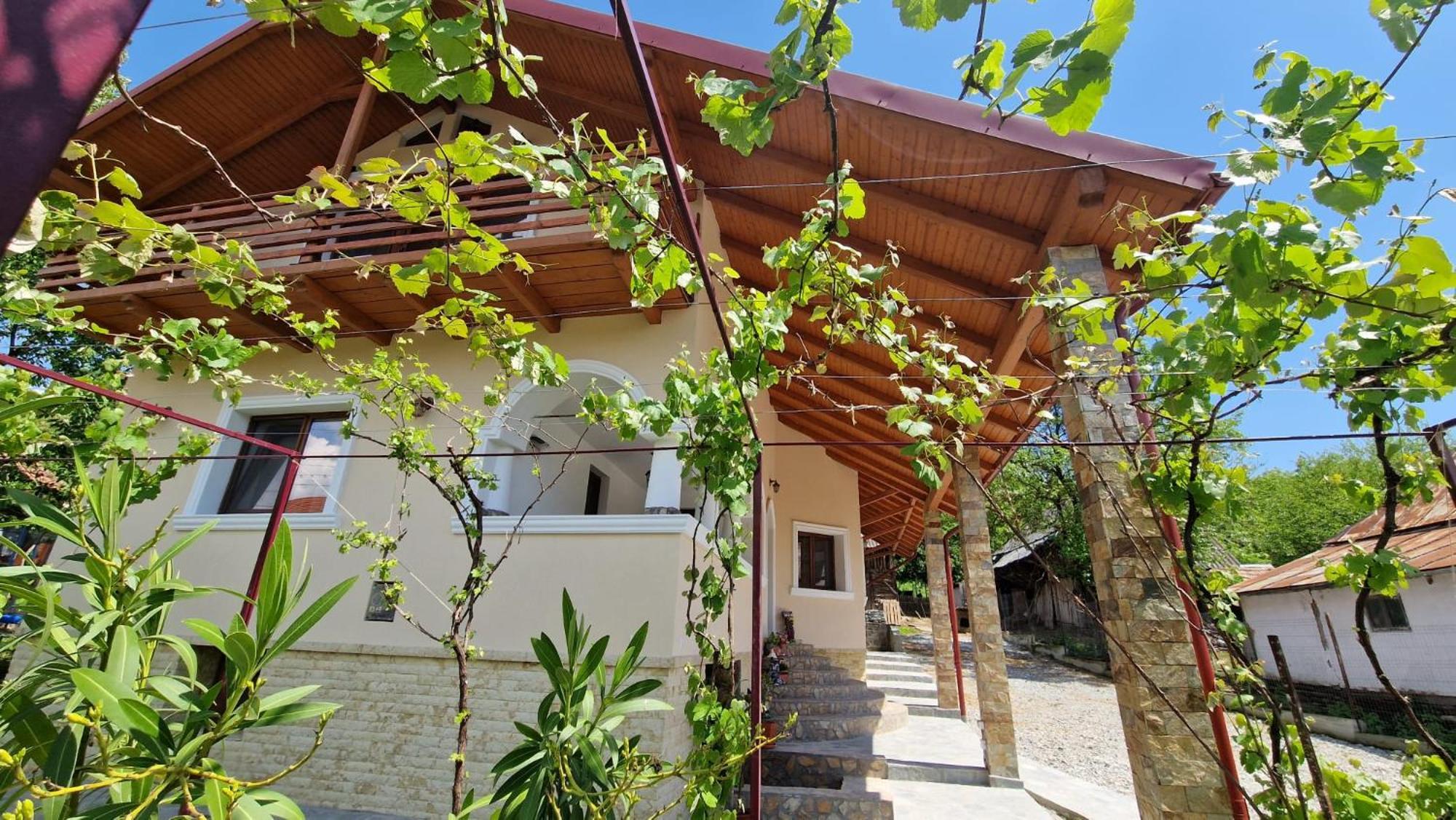 Casa Hera Călimăneşti المظهر الخارجي الصورة
