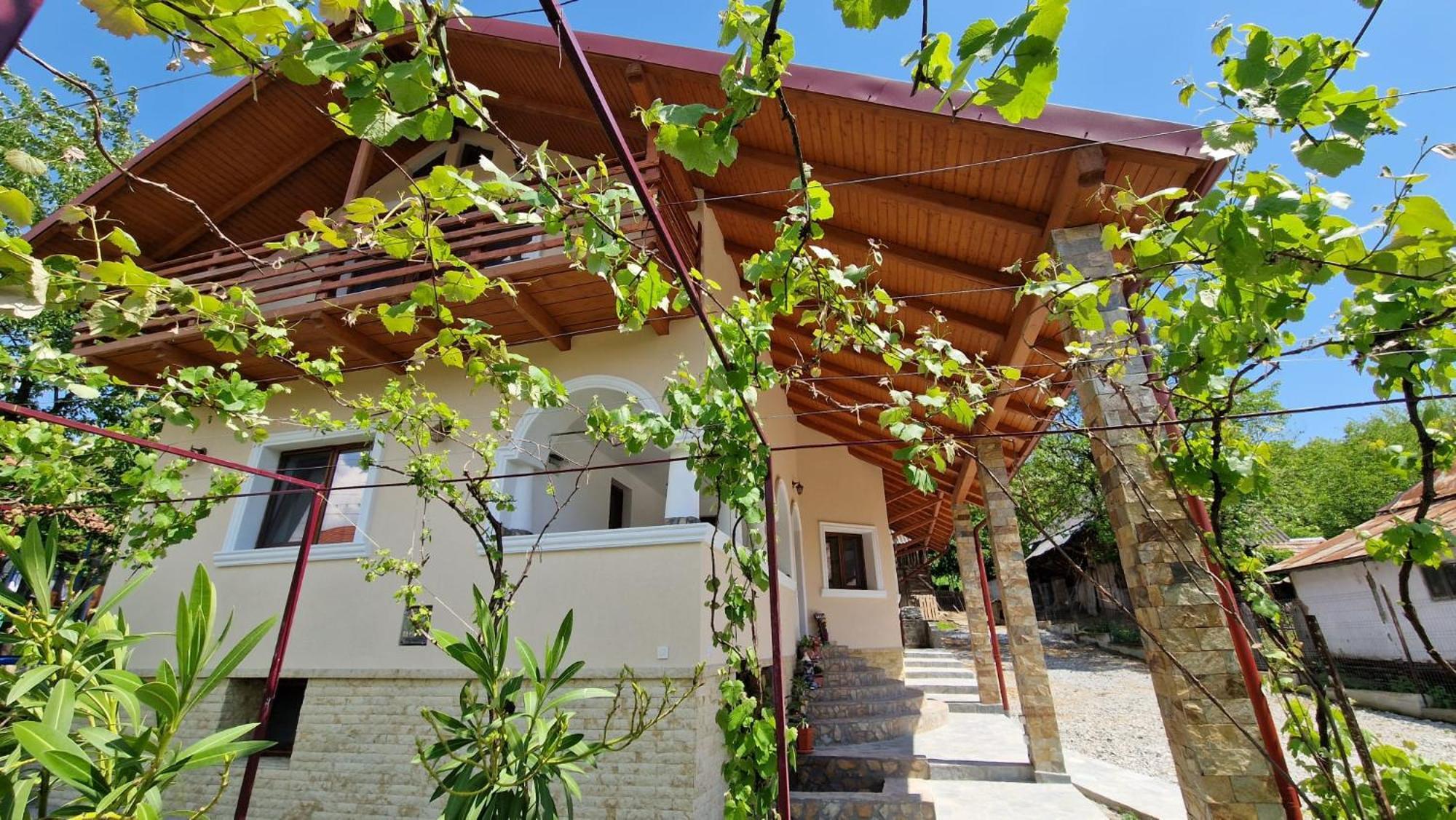 Casa Hera Călimăneşti المظهر الخارجي الصورة
