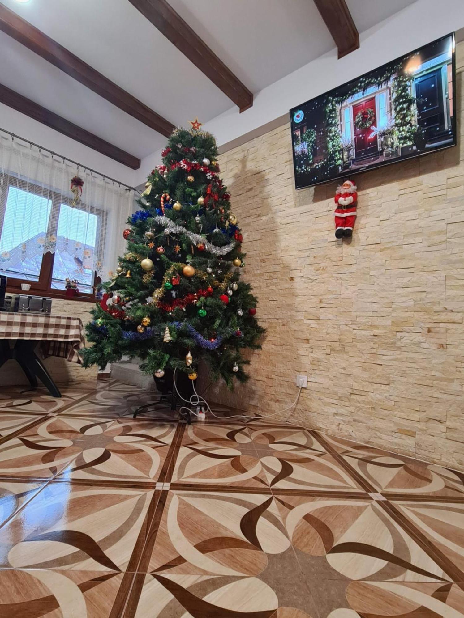 Casa Hera Călimăneşti المظهر الخارجي الصورة